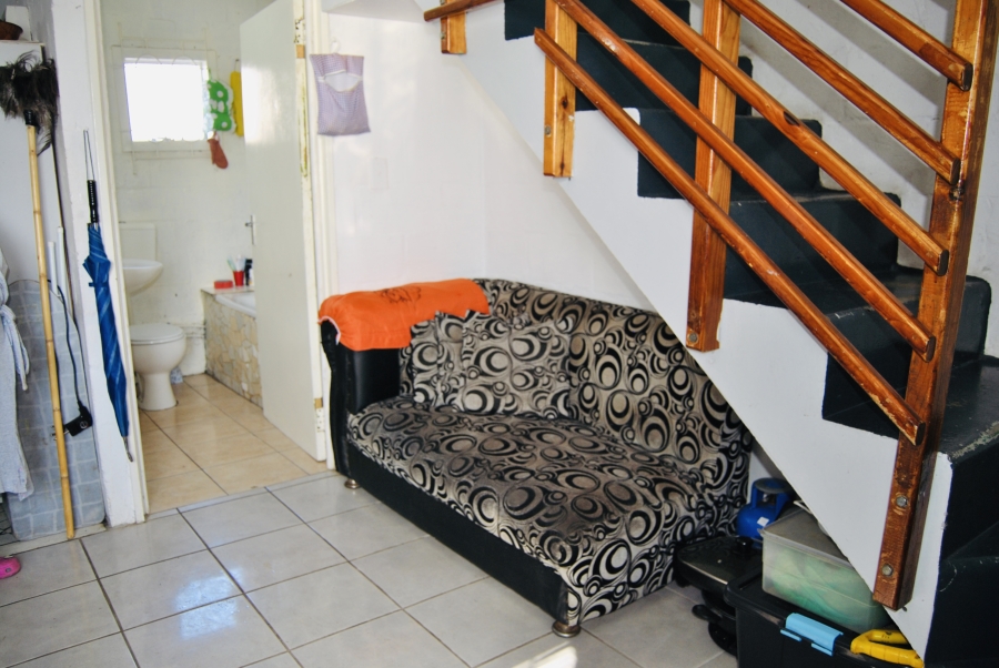 2 Bedroom Property for Sale in Pelican Park Western Cape